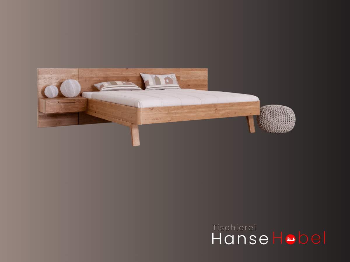 Produktbild: Bettrahmen – mit gespreizten Beinen im klaren Massivholzdesign