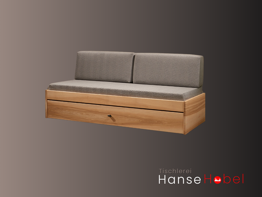 Couchbett Rostock mit gelochter Massivholzplatte – funktional und gemütlich